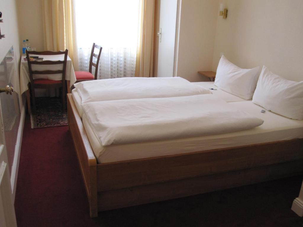 Hotel Pension Fasanenhaus Berlin Bagian luar foto