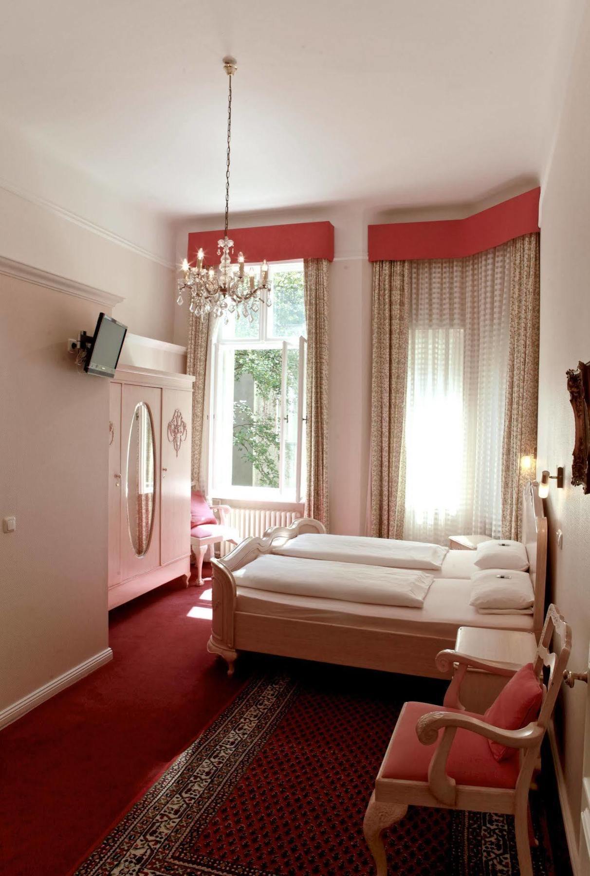 Hotel Pension Fasanenhaus Berlin Bagian luar foto