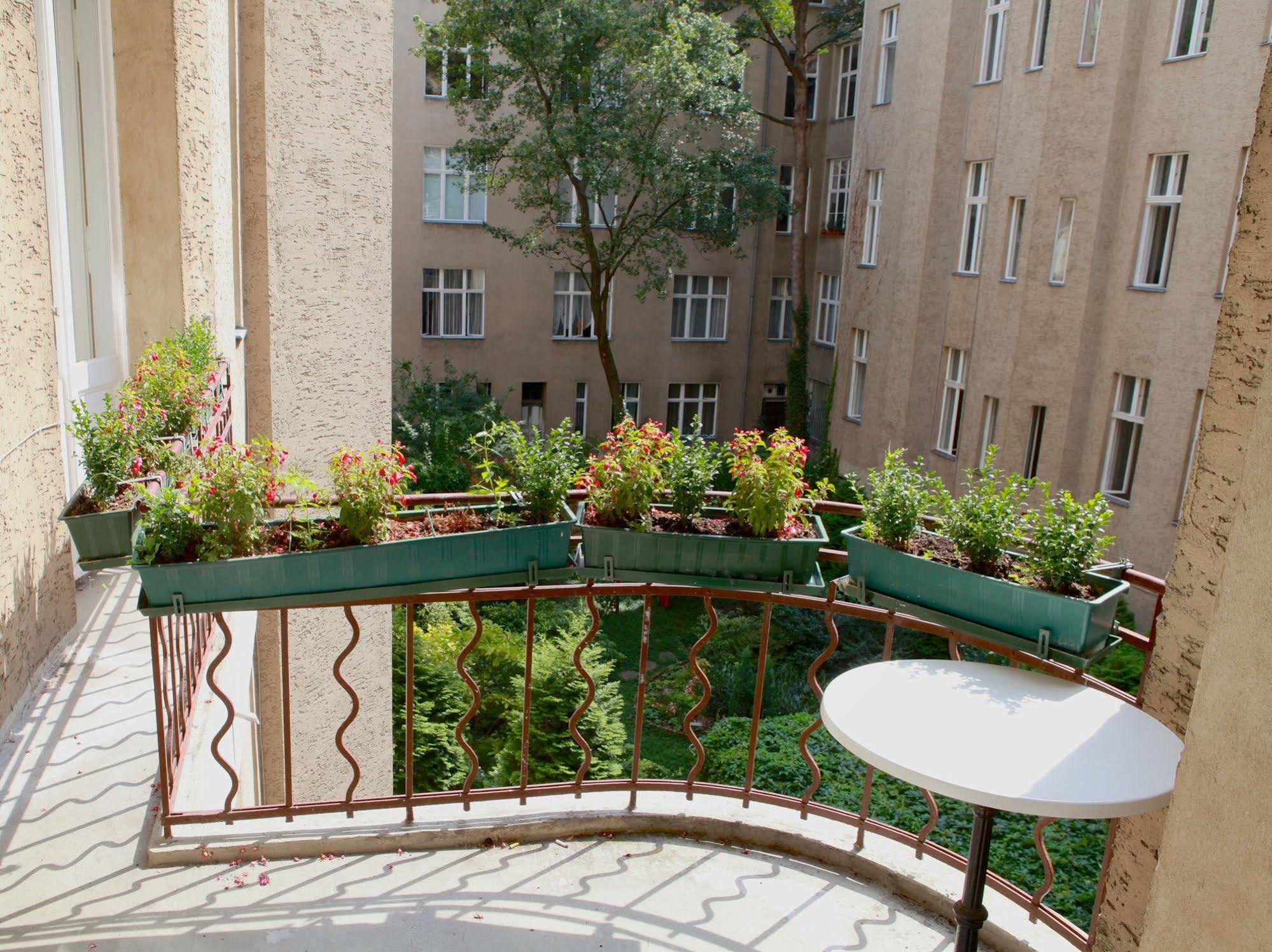Hotel Pension Fasanenhaus Berlin Bagian luar foto